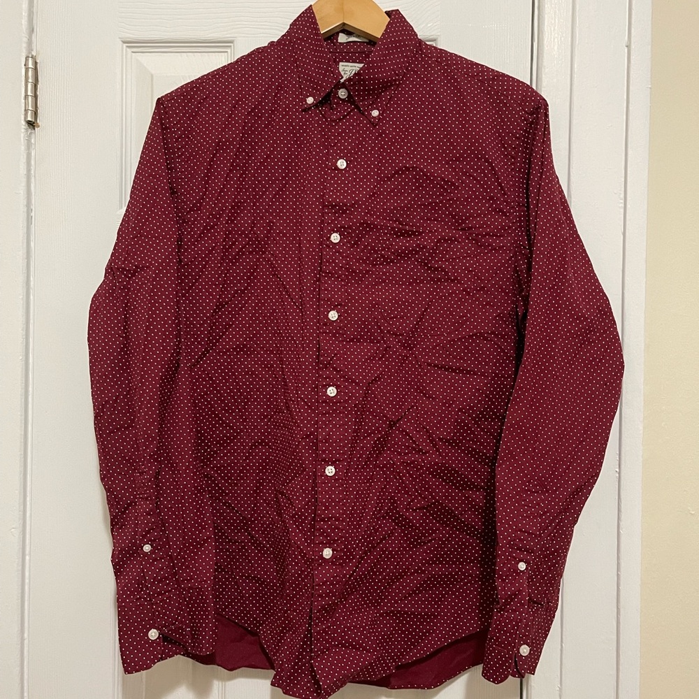 Jcrew Button Down Secret Wash Classic Fit Polka Dot Red size Medium